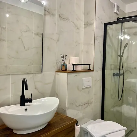 Homeland The Nest Kaloşvar